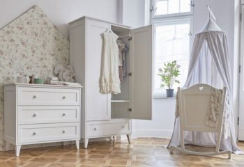 Biel w pokoju dziecka
