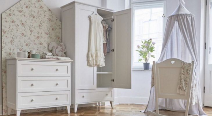 Biel w pokoju dziecka