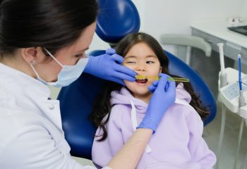 dzieciecy dentysta